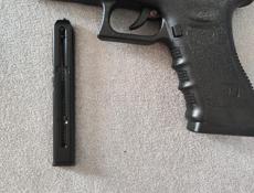 Продаю G17