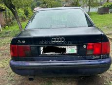 Audi 100