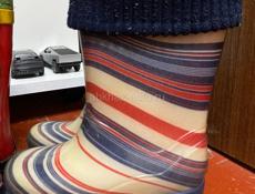 Резиновые сапоги, две пары 