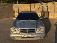 Mercedes-Benz E-Класс