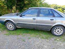Audi 80