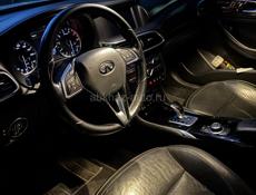 Infiniti Q30