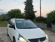 Mitsubishi Grandis
