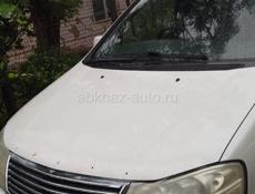 Nissan Tino
