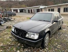 Mercedes-Benz 124