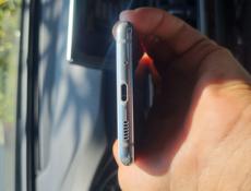 Samsung s20fe 6/128 120гц