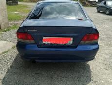 Mitsubishi Galant
