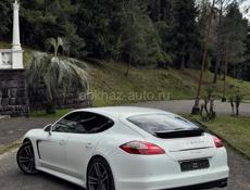 Porsche 911 Carrera