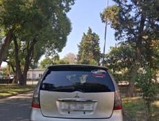 Mitsubishi Grandis