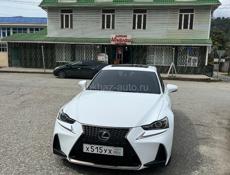Lexus IS