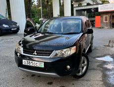 Mitsubishi Outlander XL