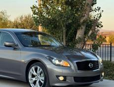 Nissan fuga