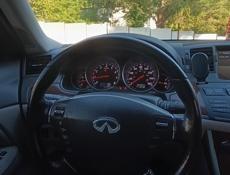 Infiniti M35