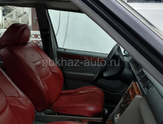 Mercedes-Benz 124