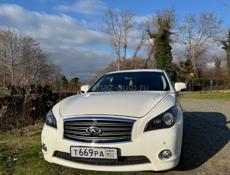 Nissan fuga
