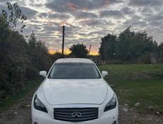 Nissan fuga