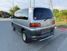 Mitsubishi Dingo