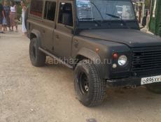Land Rover 110 Defender