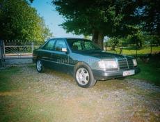 Mercedes-Benz 124