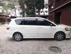 Toyota Ipsum