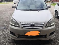 Toyota Ipsum