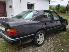 Mercedes-Benz 124