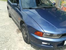 Mitsubishi Galant