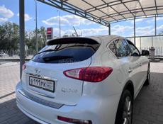 Infiniti EX