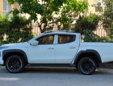 Mitsubishi L 200