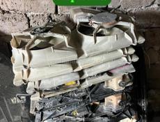Toyota Wolfire Решетка радиатора и много других запчастей 