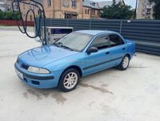Mitsubishi Carisma