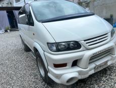 Mitsubishi L 400