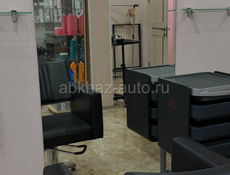 Продается  большое парикмахерское зеркало 