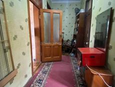 Трехкомнатная в центре Сухума 