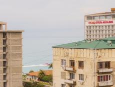 Продается квартира в центре Гагры