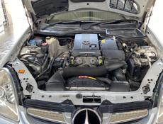 Mercedes-Benz SLR