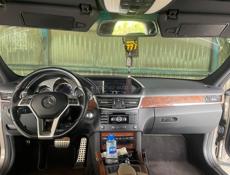 Mercedes-Benz 300-Series
