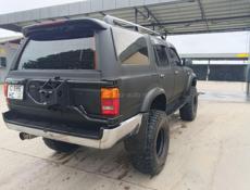 Toyota Hilux Surf