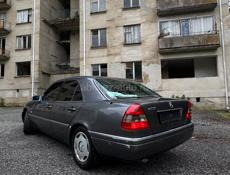 Mercedes-Benz C-Класс