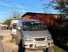 Mitsubishi L 400
