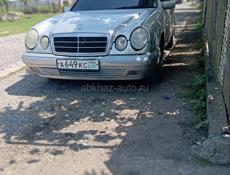 Mercedes-Benz 200-Series