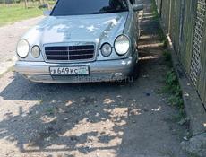 Mercedes-Benz 200-Series
