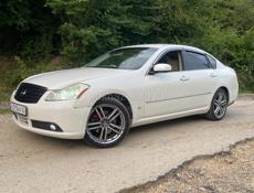 Nissan fuga
