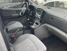 Hyundai H1