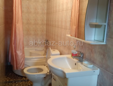 Сдается 2 х Комнатная в центре длительно