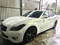Infiniti QX4