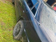 Audi 100