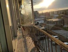 Трехкомнатная в центре Сухума 