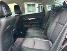 Nissan fuga