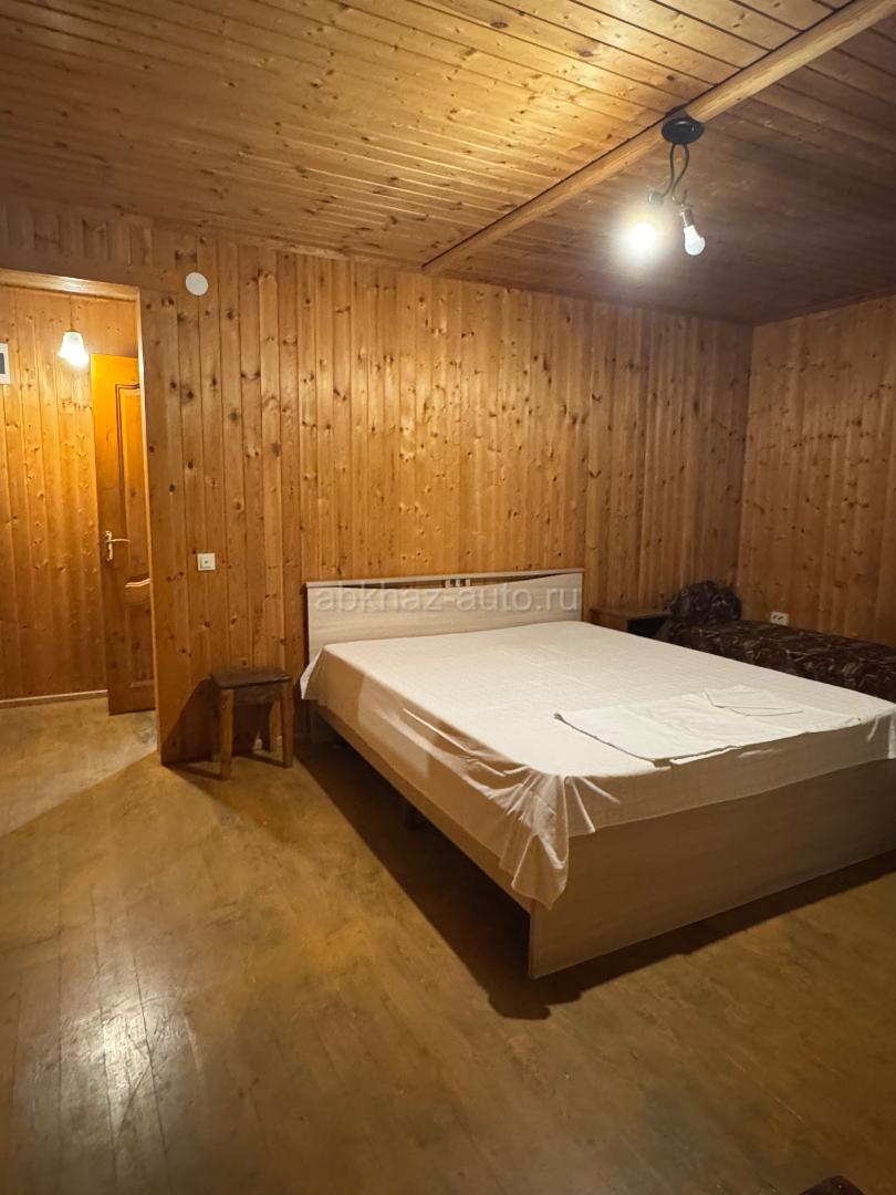НОМЕРА С УСЛОВИЯМИ В ГАГРЕ, УЛ ГЕНЕРАЛА ДБАР, 5 пер, Дом 12